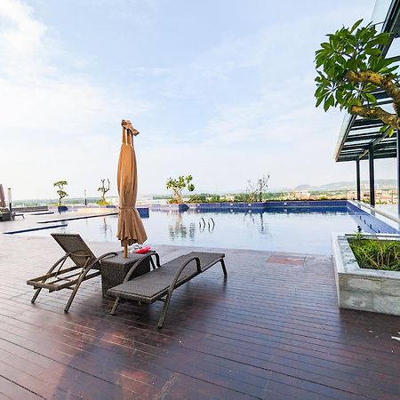 Lovina 1615 At Pollux Meisterstadt Batam Ngoại thất bức ảnh